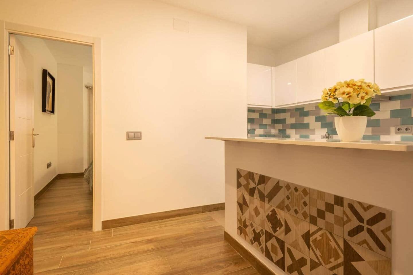 La Pimentera Central Apartments - Con Patio Privado マルベーリャ エクステリア 写真